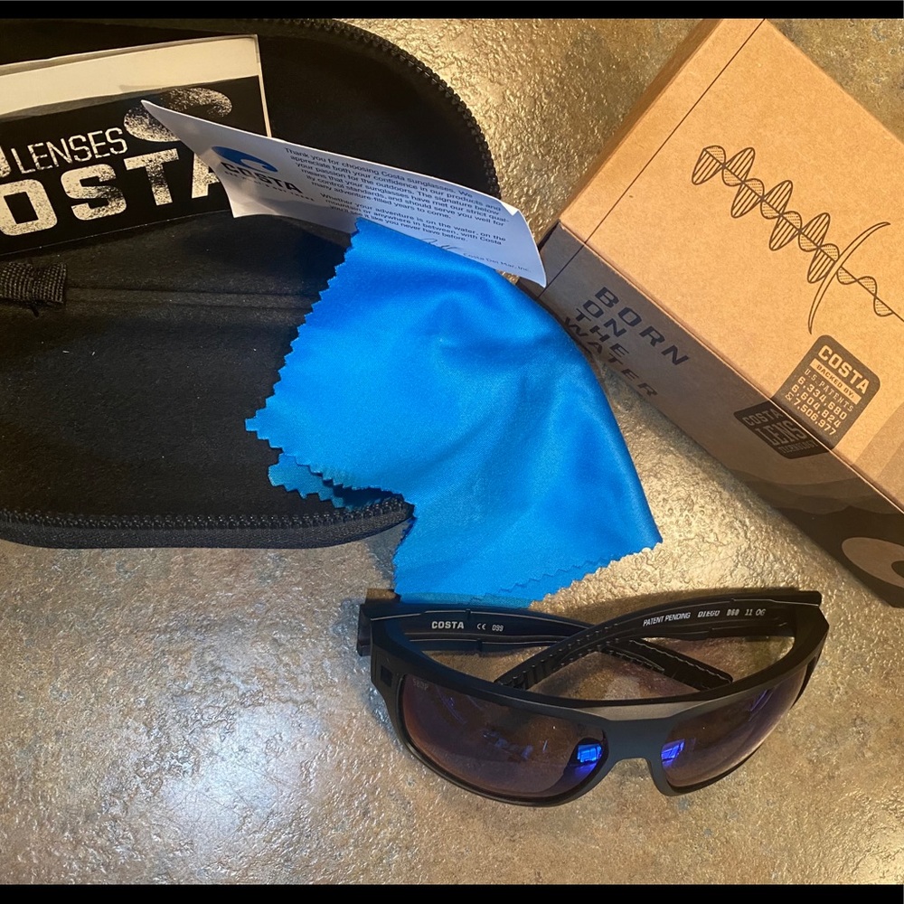 Costas BRAND NEW ~ Diego plastic lens 580